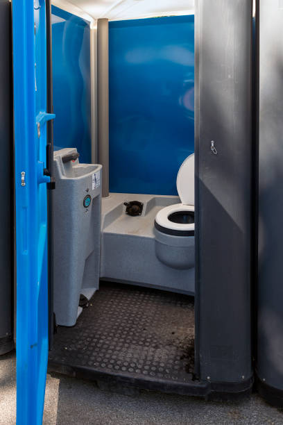 Best Emergency porta potty rental  in North Newton, KS