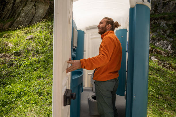 Best Luxury portable toilet rental  in North Newton, KS