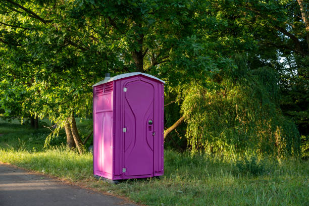 Best Luxury portable toilet rental  in North Newton, KS